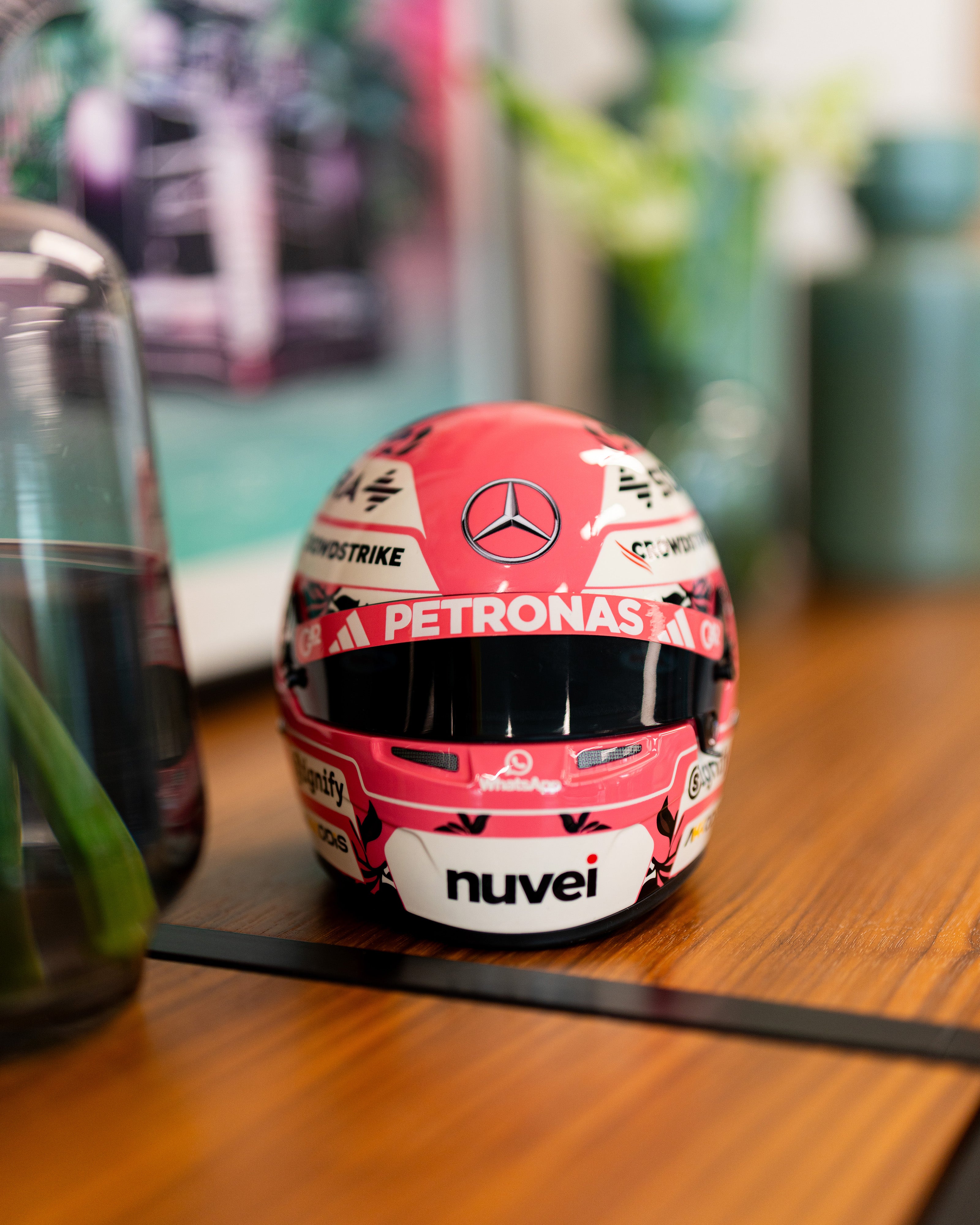 George Russell 2025 Miami Mini Bell Helmet Replica 1:2