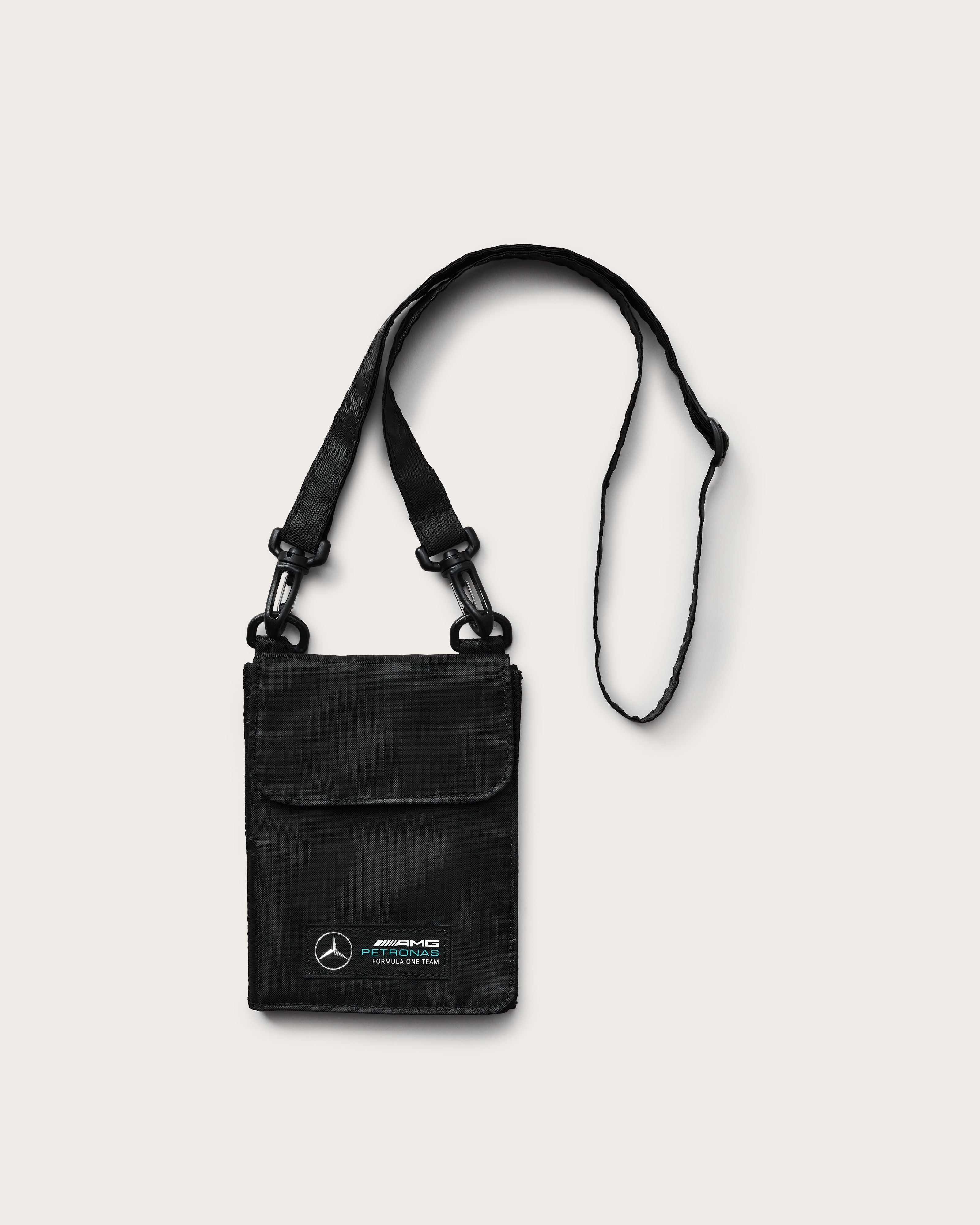 Mercedes best sale shoulder bag