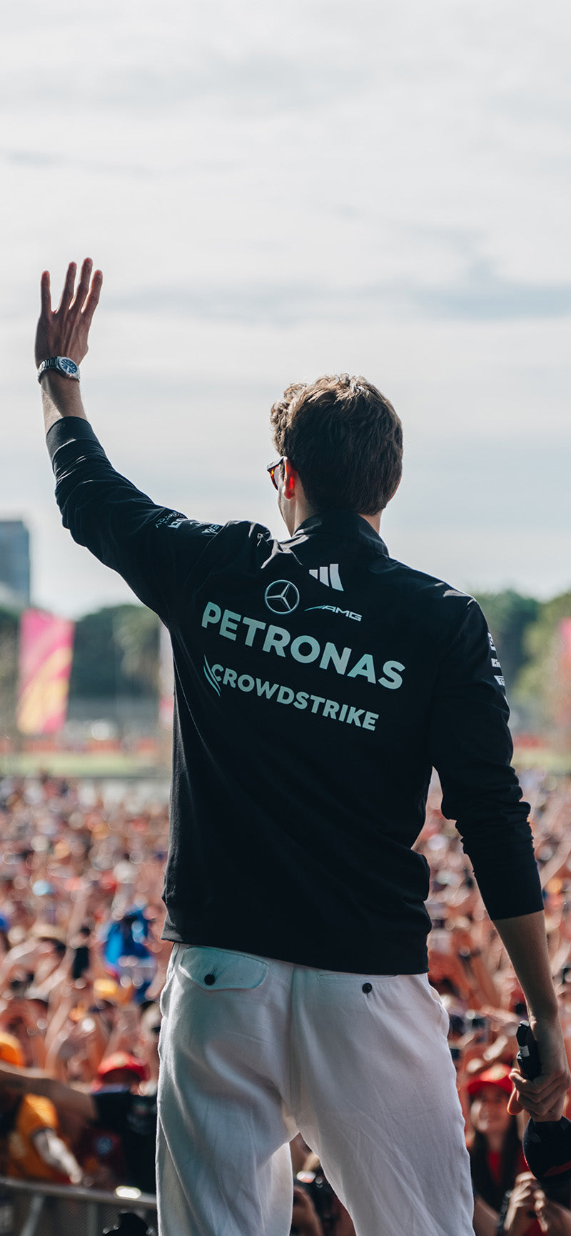 Official Mercedes-AMG PETRONAS F1 Team Store
