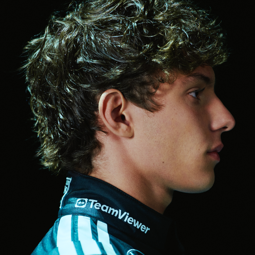 Official Mercedes-AMG PETRONAS F1 Team Store