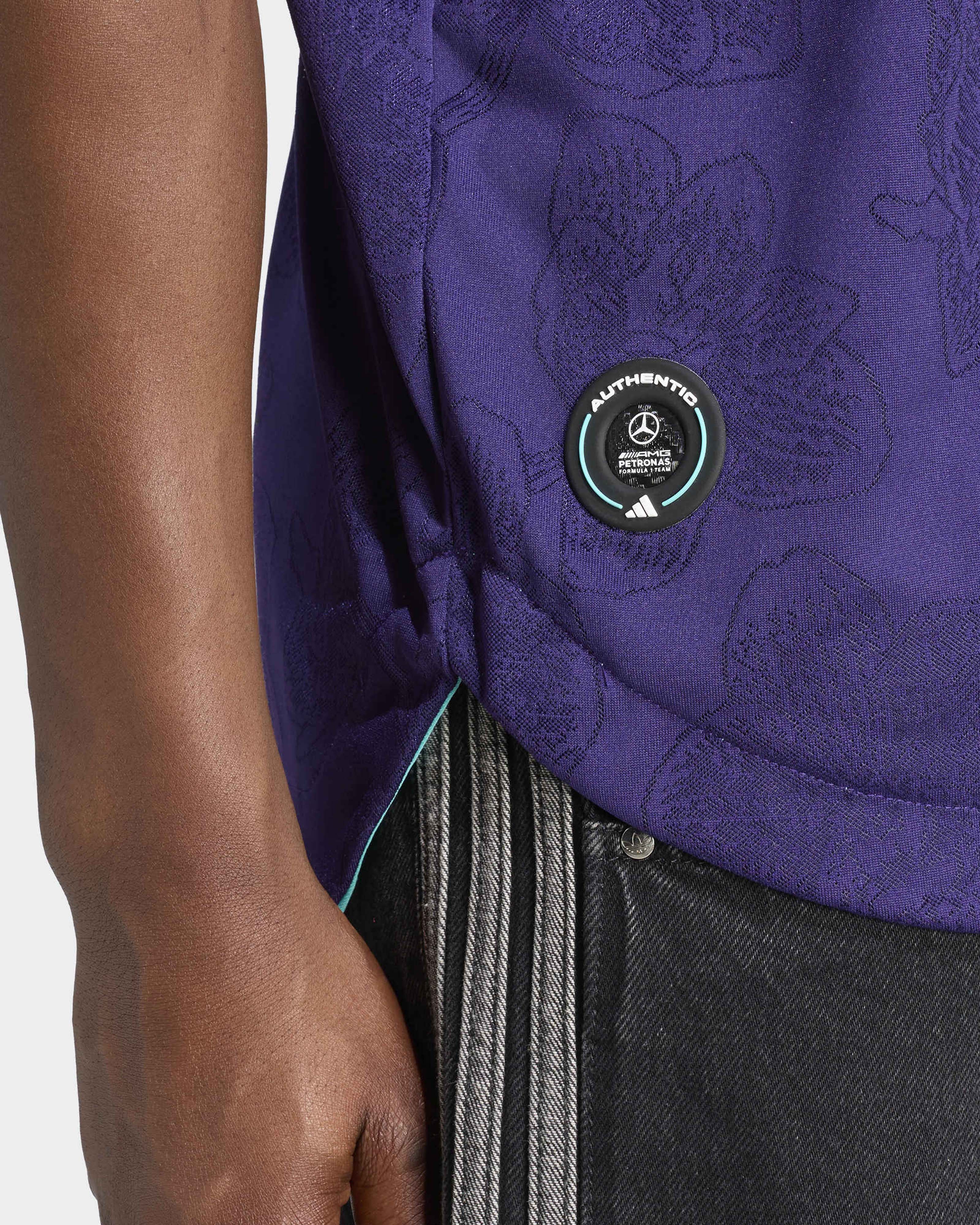 Mens 2026 Vanda Bloom Authentic Driver Tee Purple