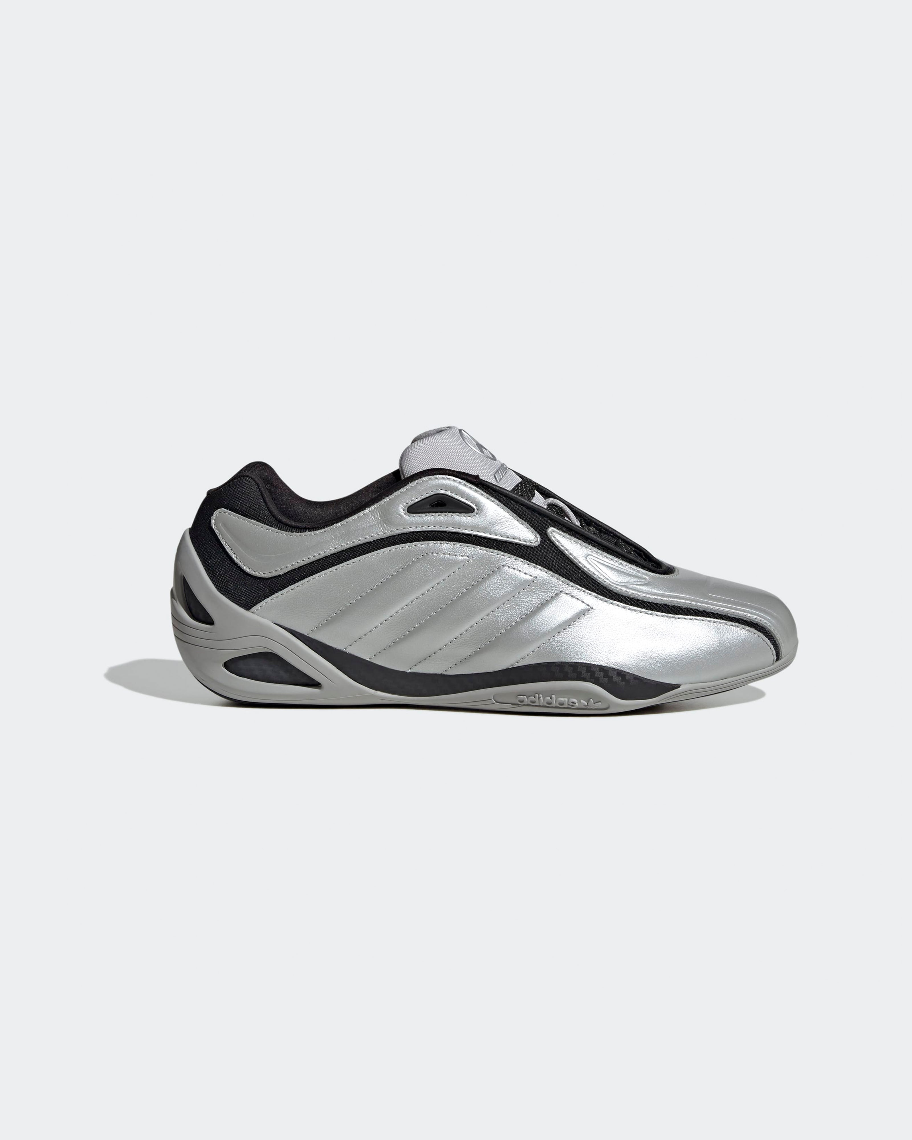 国内配送 adidas ADIRACER GT MER MATTE SILVER/C.BLACK/GREY JQ7028_1_FOOTWEAR_Photography_