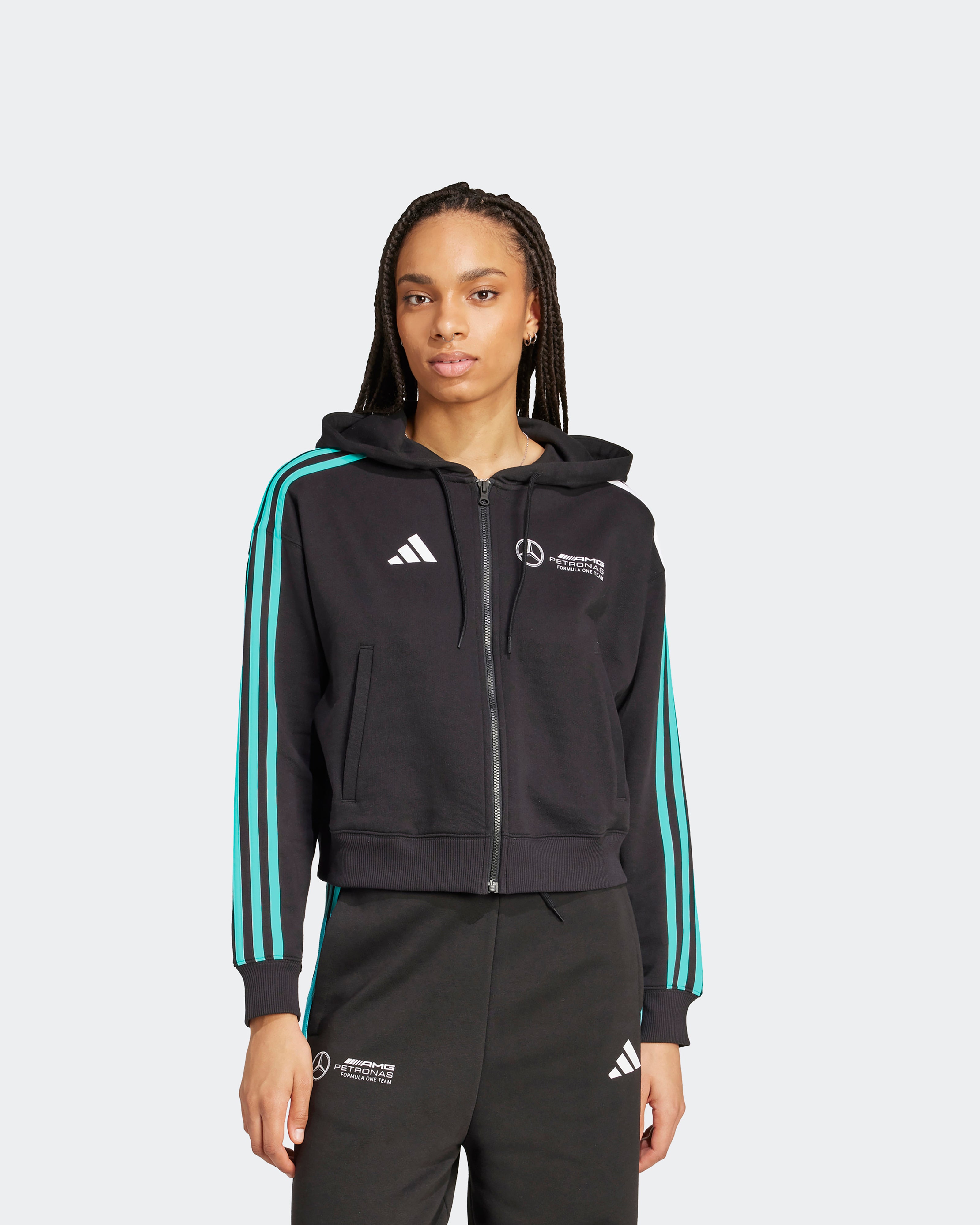 JV5436_2_APPAREL_OnModel_Stand