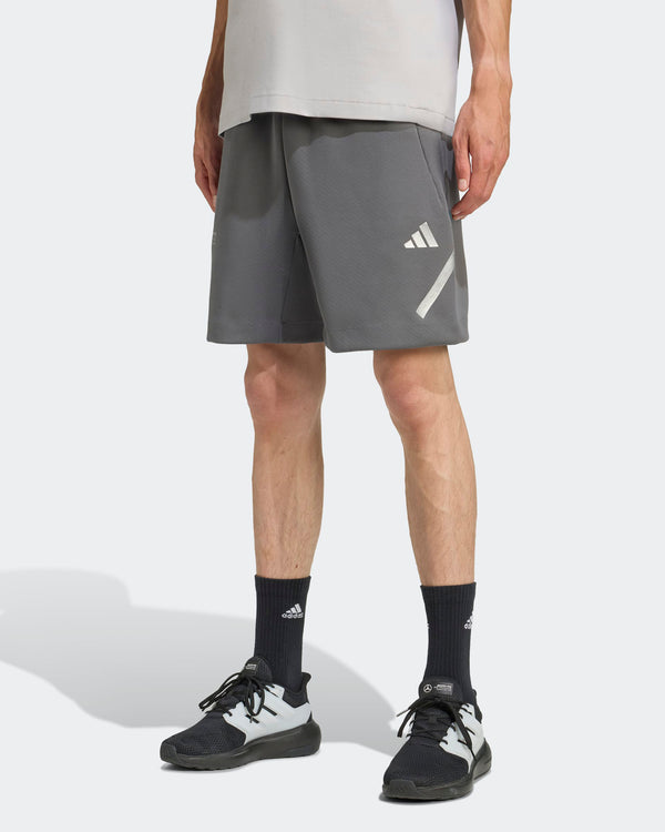 This Model is 6'2'' and wears size M