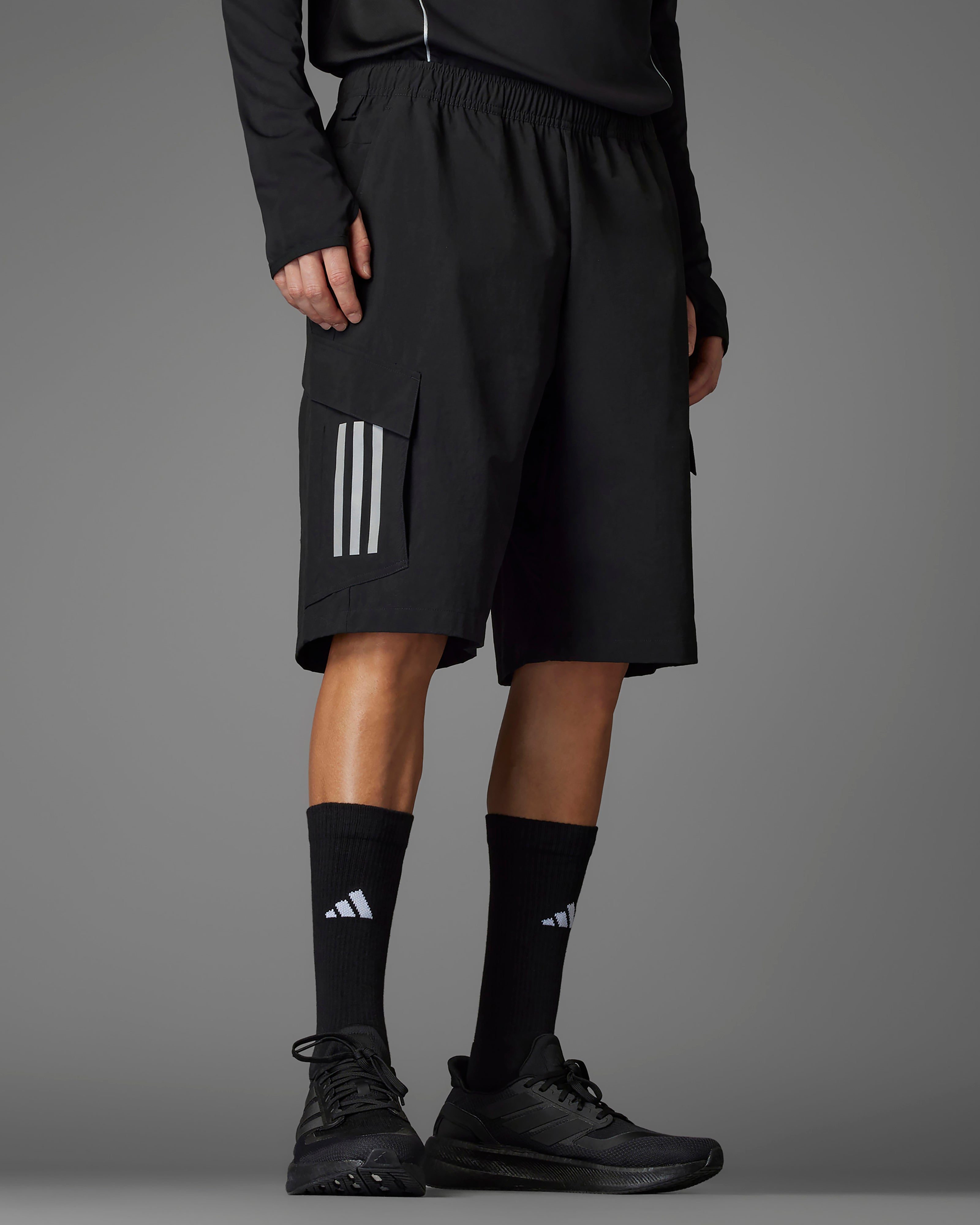 Mens 2025 Mechanics Shorts Black | Official Mercedes-AMG PETRONAS