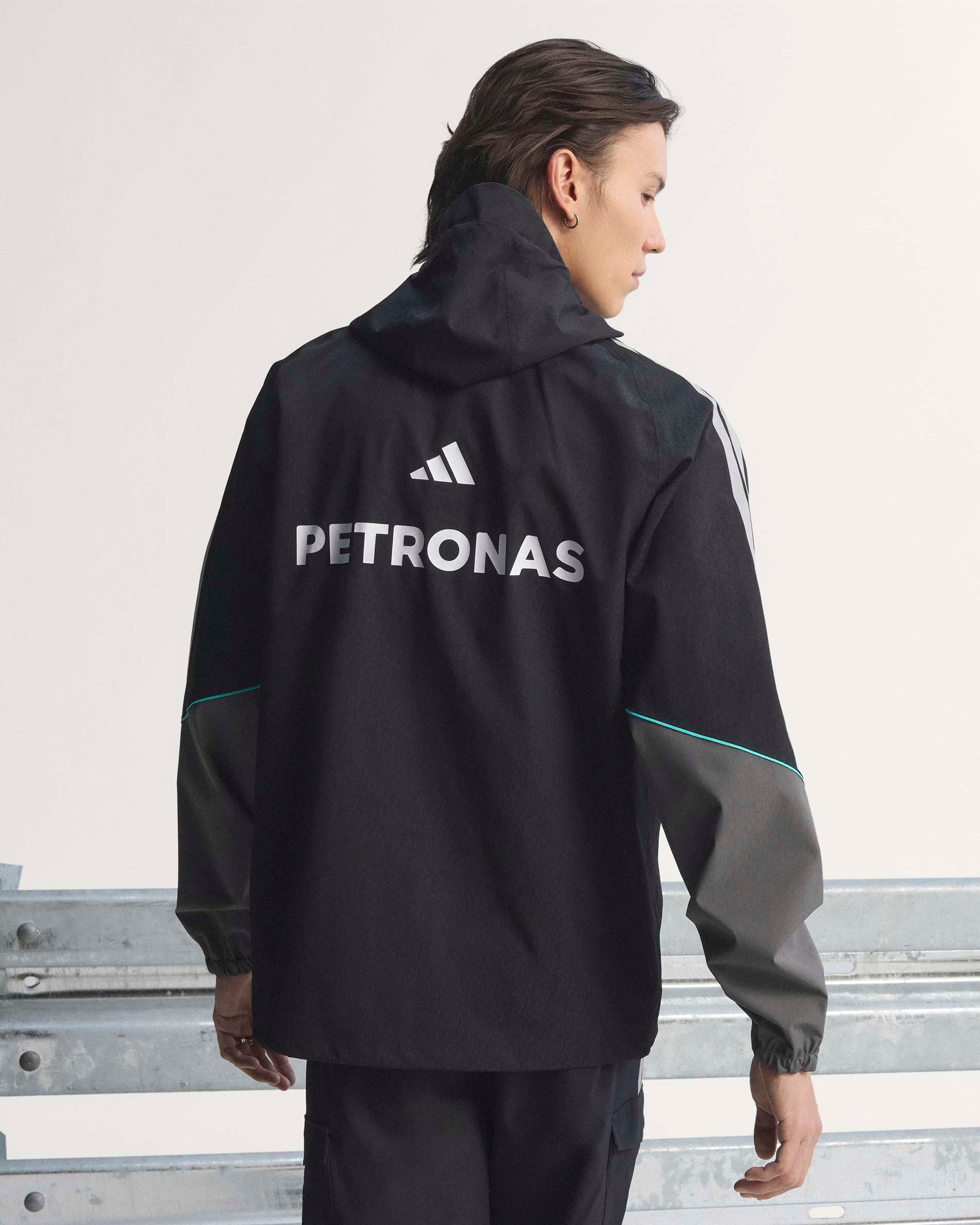 Men's 2026 Mechanics Rain Jacket Black | Mercedes-AMG PETRONAS F1