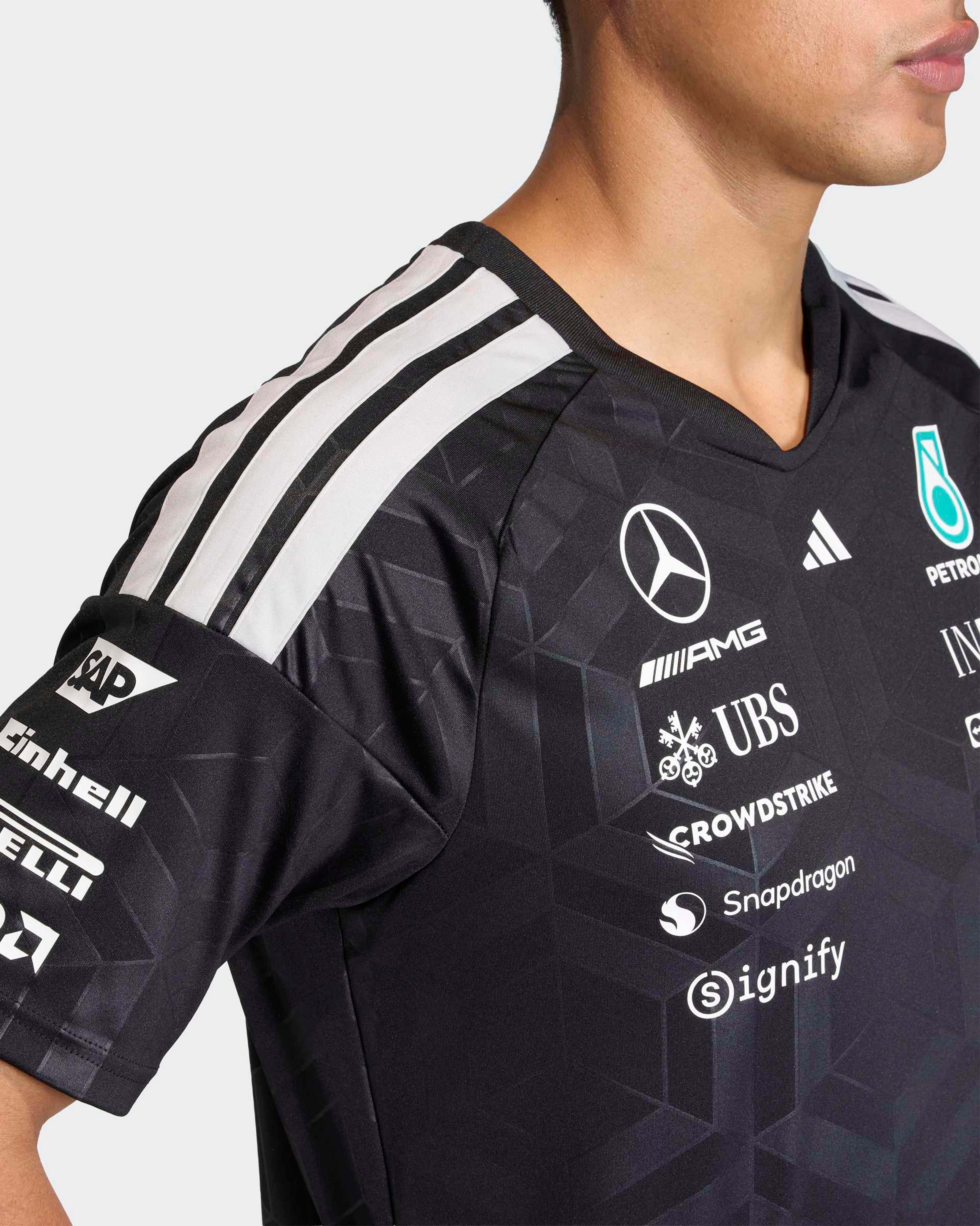 Men's 2026 Team Driver T-shirt - Black | Mercedes-AMG PETRONAS F1