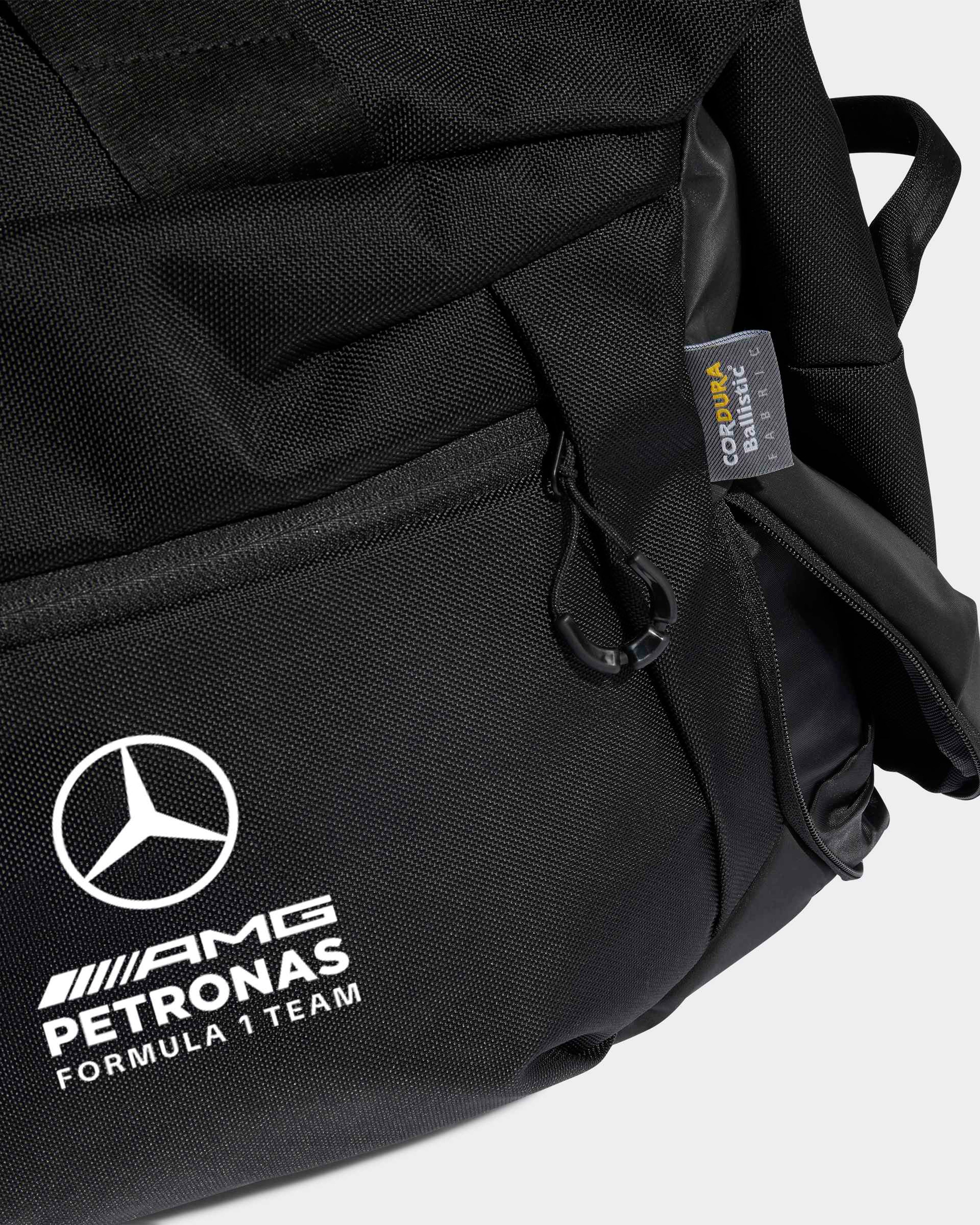 新品未使用　Mercedes Benz BRIEFING BUCKET L 2026 Team Duffel Bag - Black | Mercedes-AMG PETRONAS F1 Team