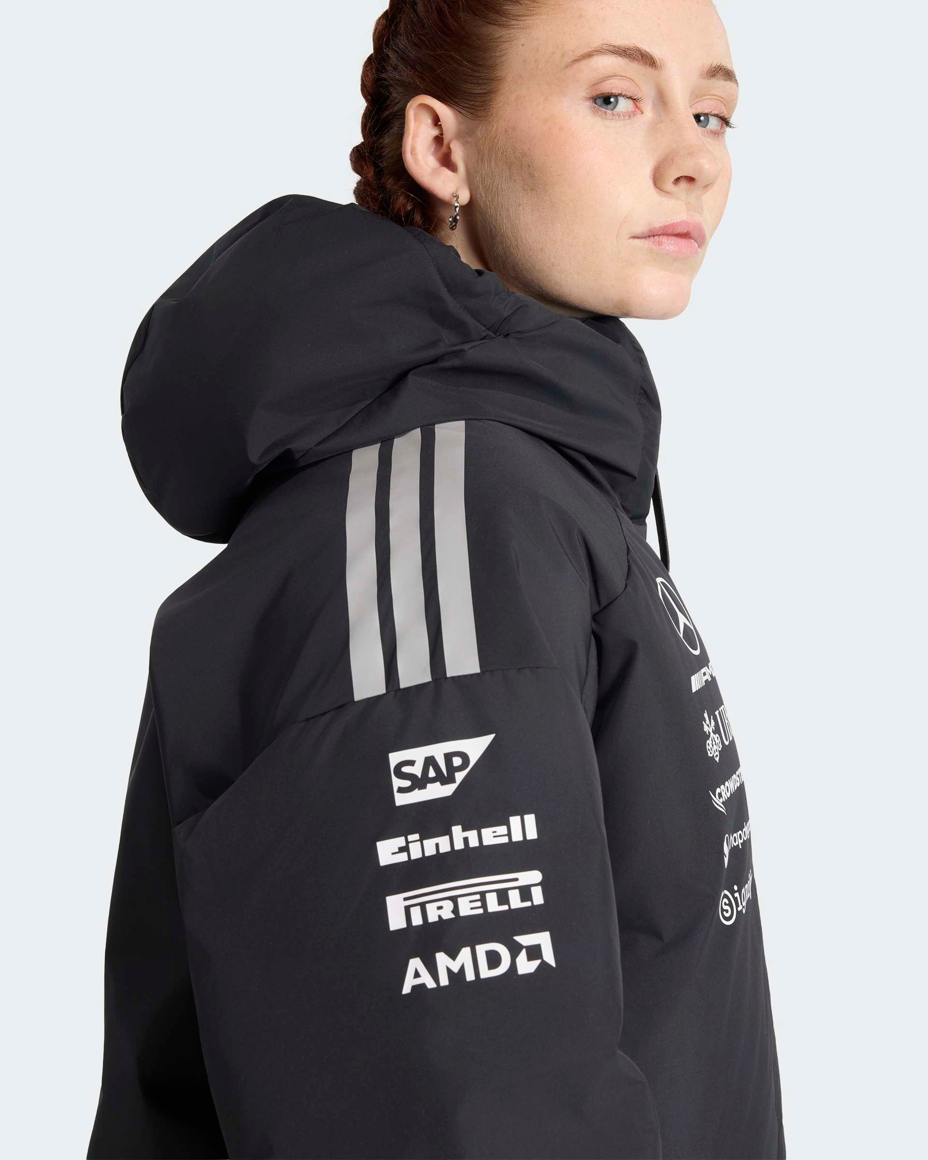 フィガロ Pocket Plans Series Disny ポケットプラント Women's 2026 Team Winter Jacket – Black | Mercedes-AMG PETRONAS F1