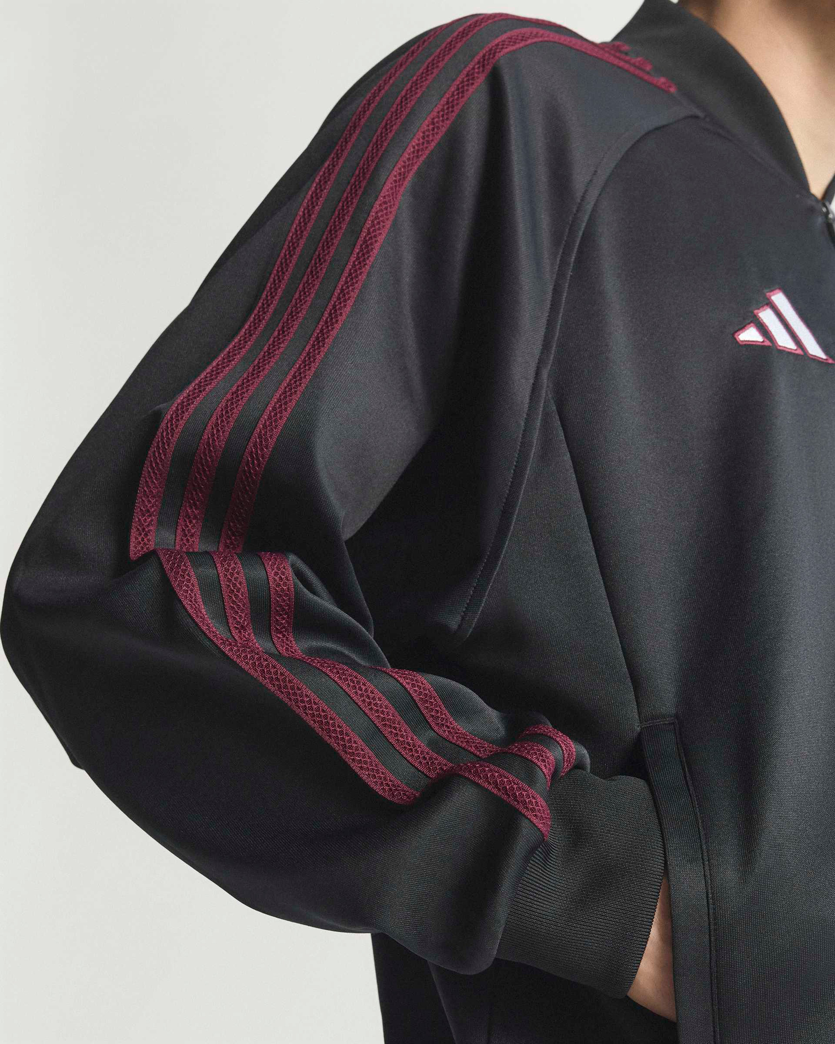 Mens Las Vegas Track Top Black