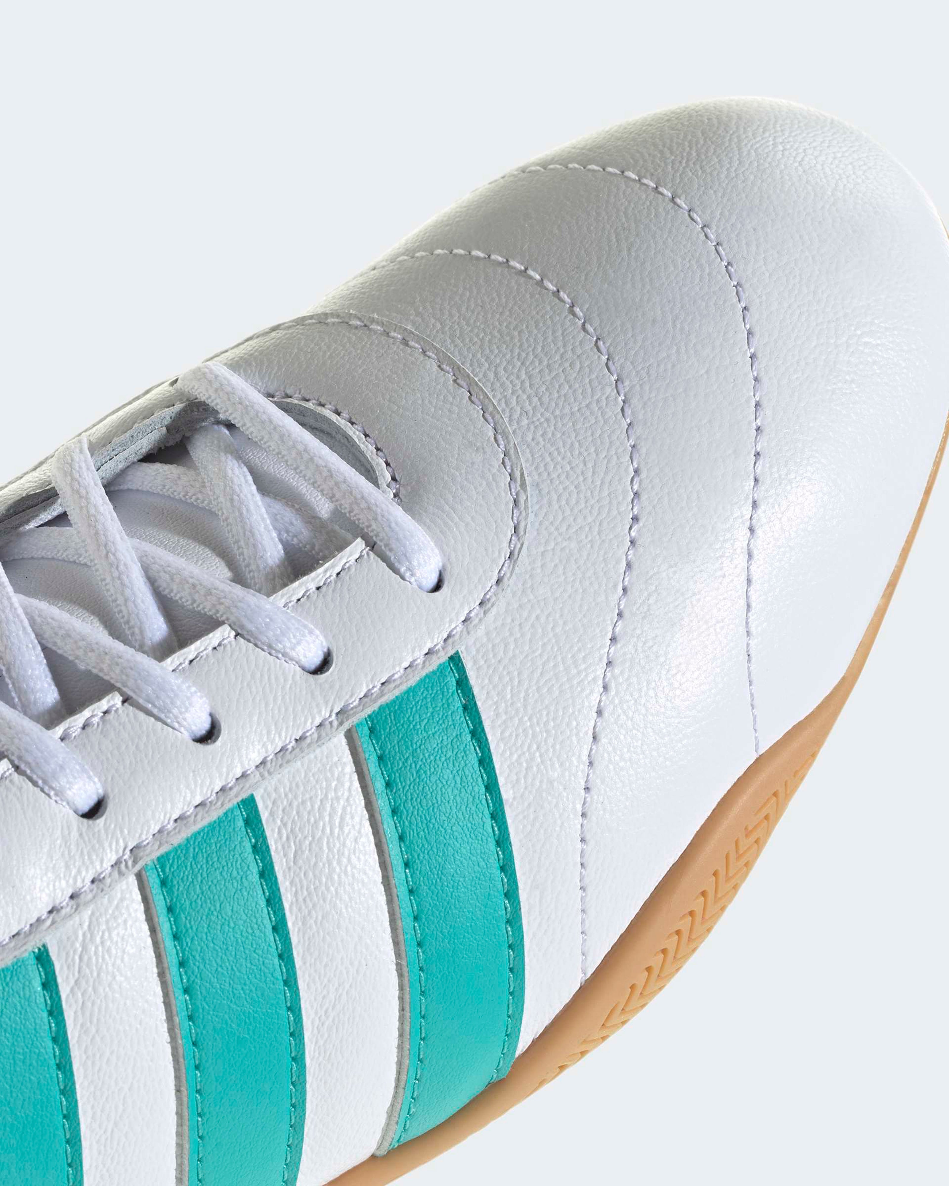 Grand Court Lo Shoes White