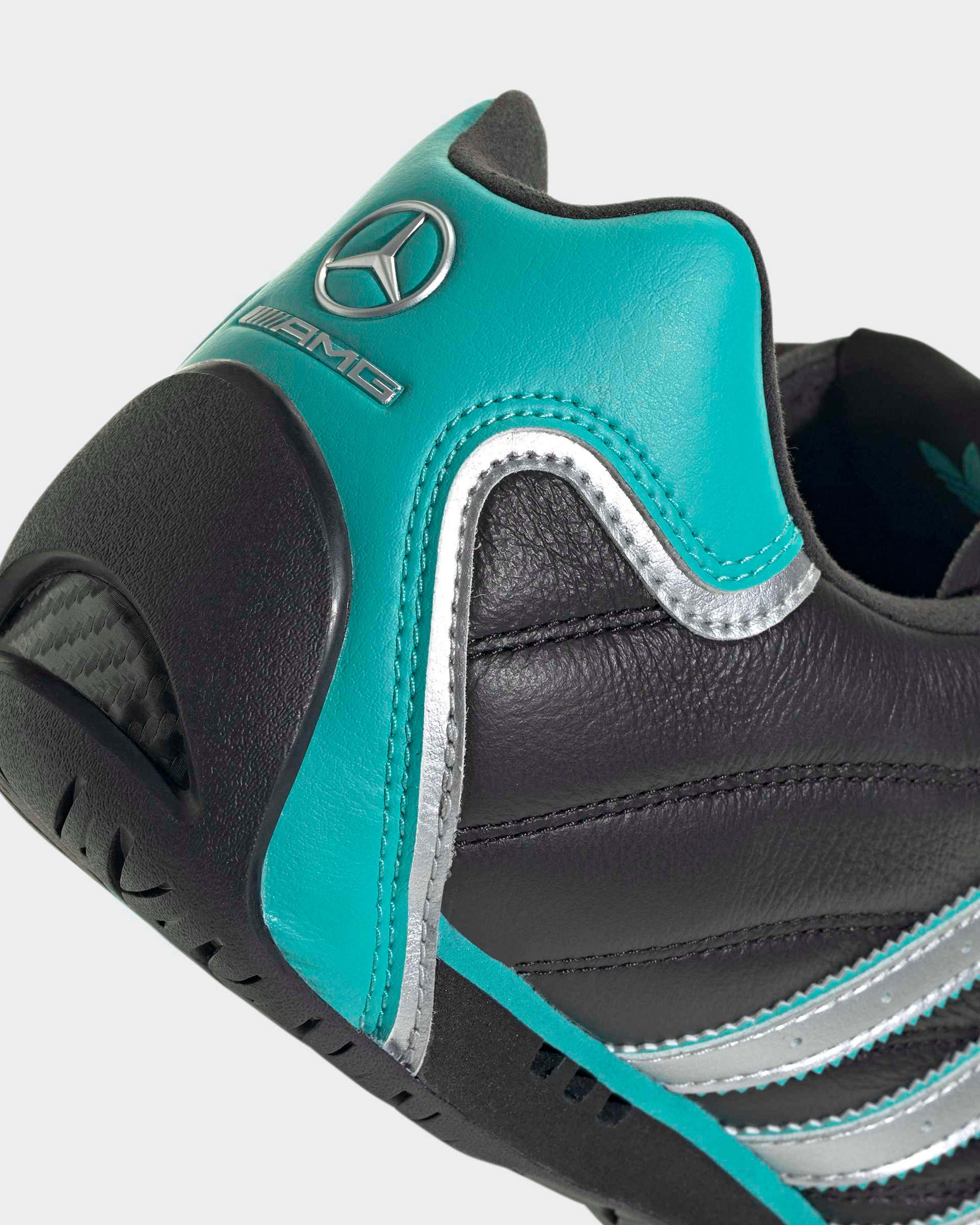 Adiracer Lo Shoes Black