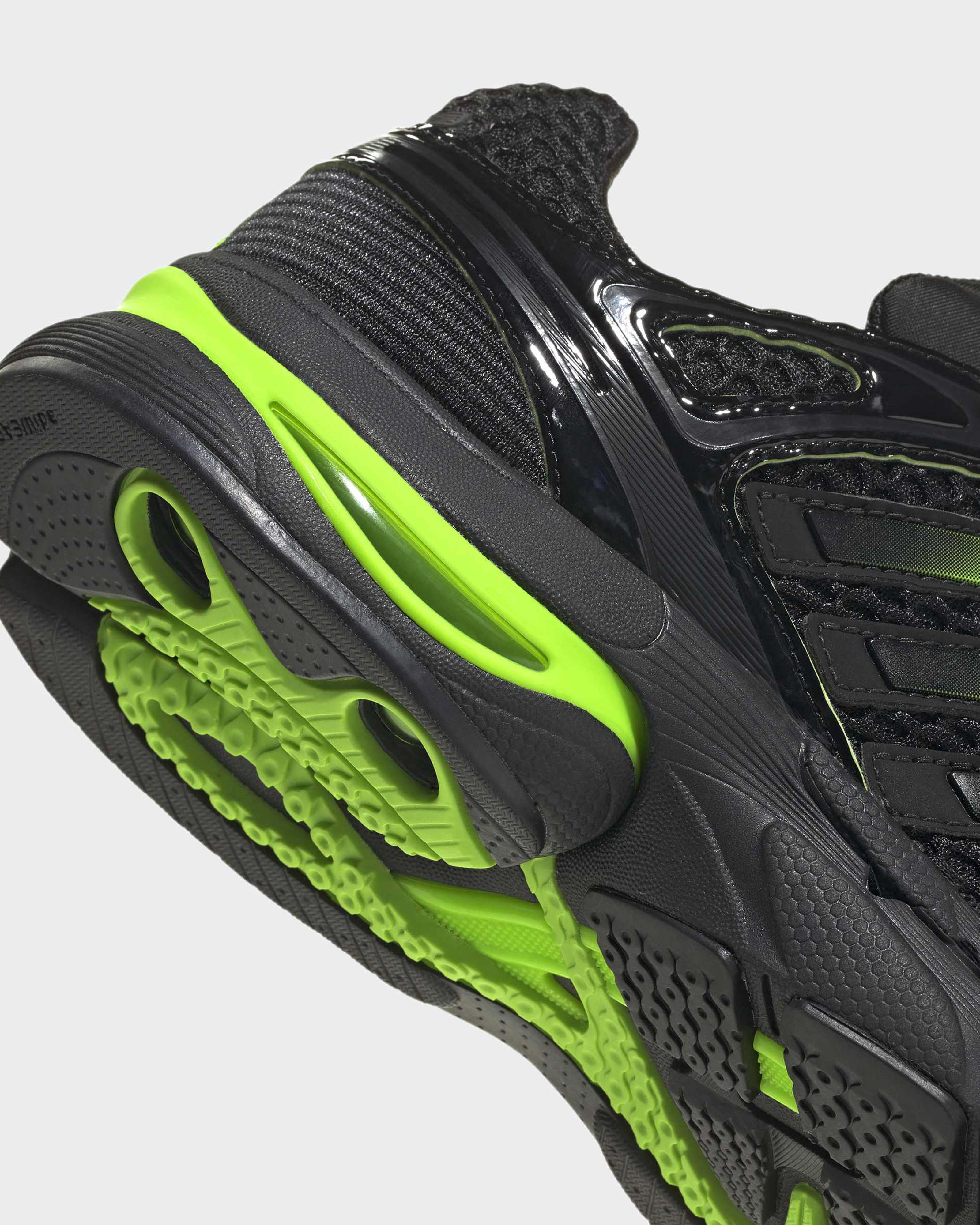 Adistar Control 5 Shoes Black