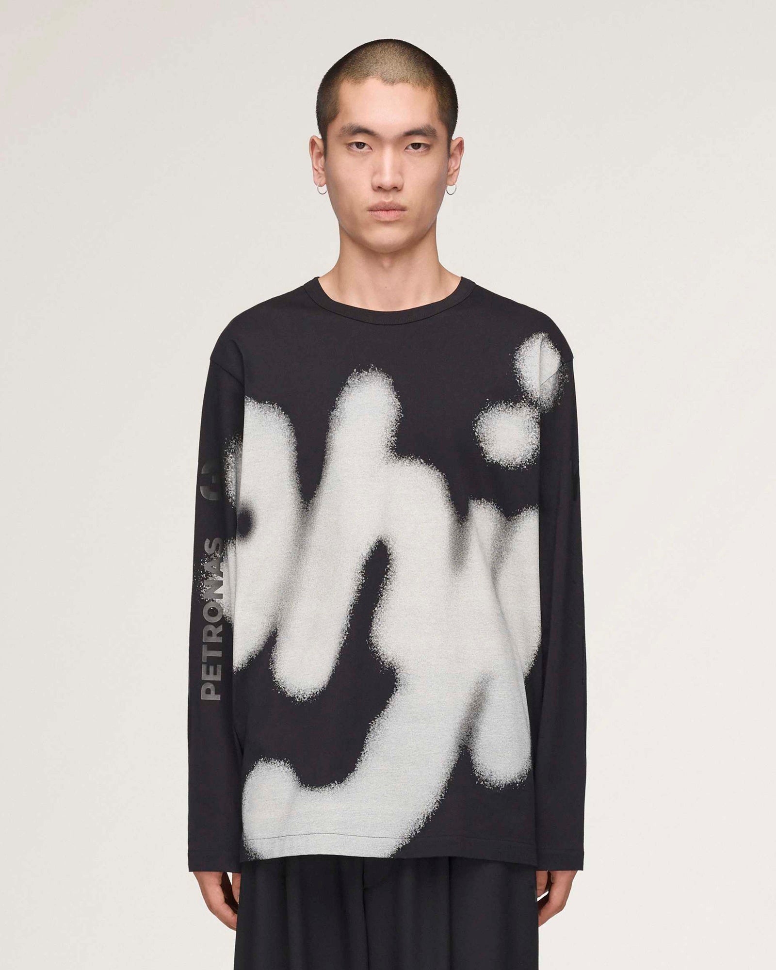 This Model is 6'2'' and wears size M