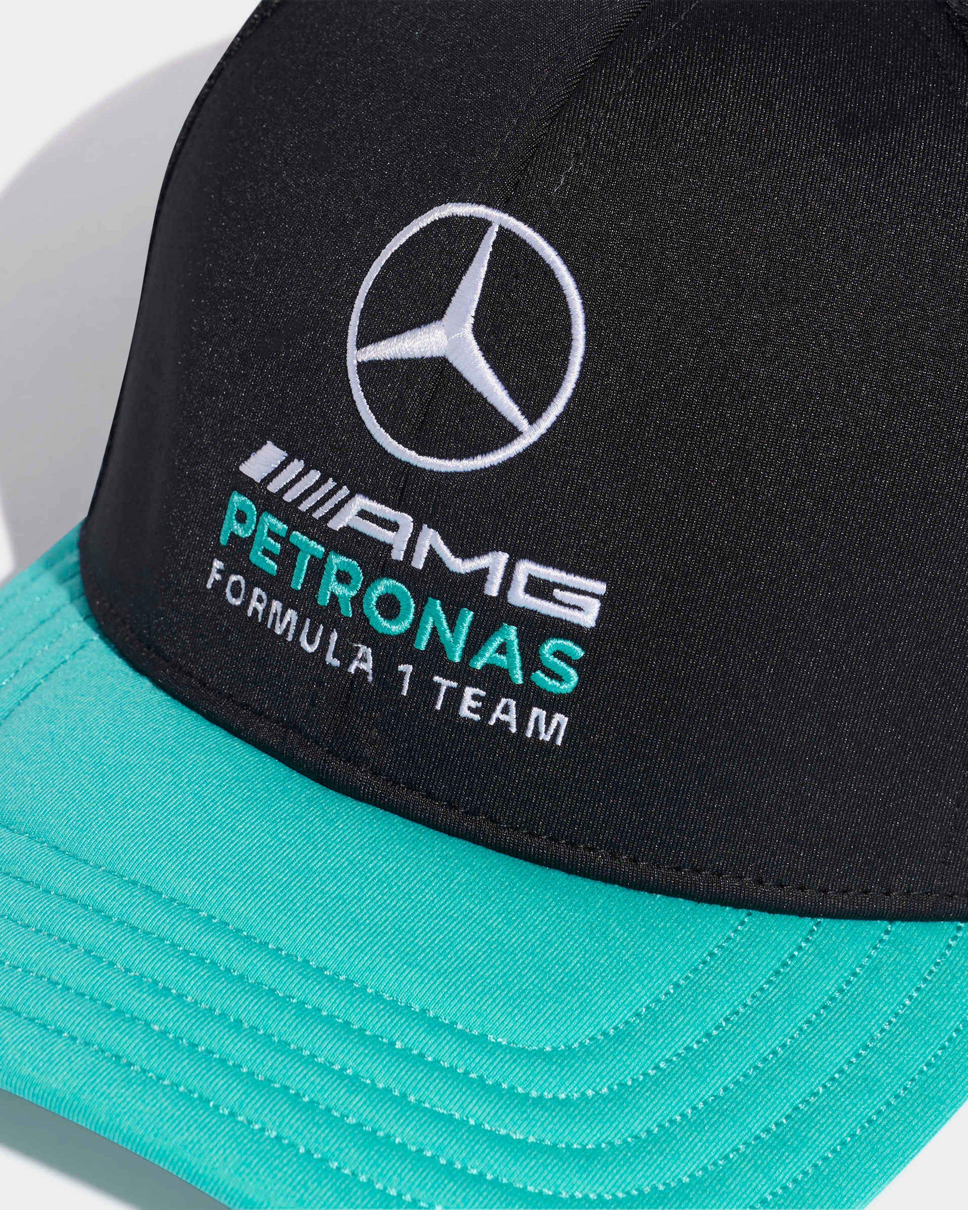 【新品】Mercedes-Benz AMG PETRONAS コラボ限定キャップ adidas para Bad Bunny x Mercedes-AMG F1 Racing Cap Gold | Official