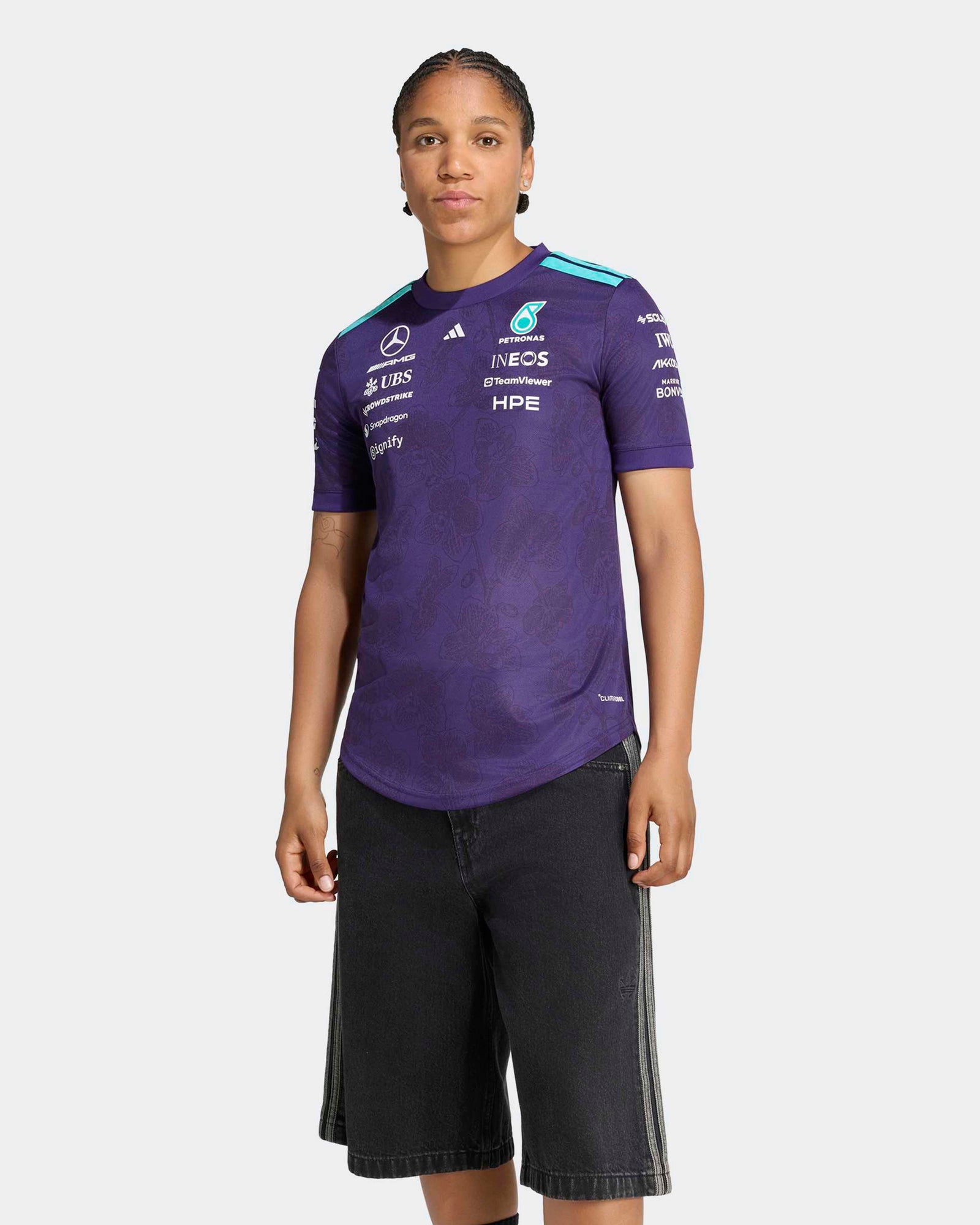 This Model is 5'5'' and wears size S
