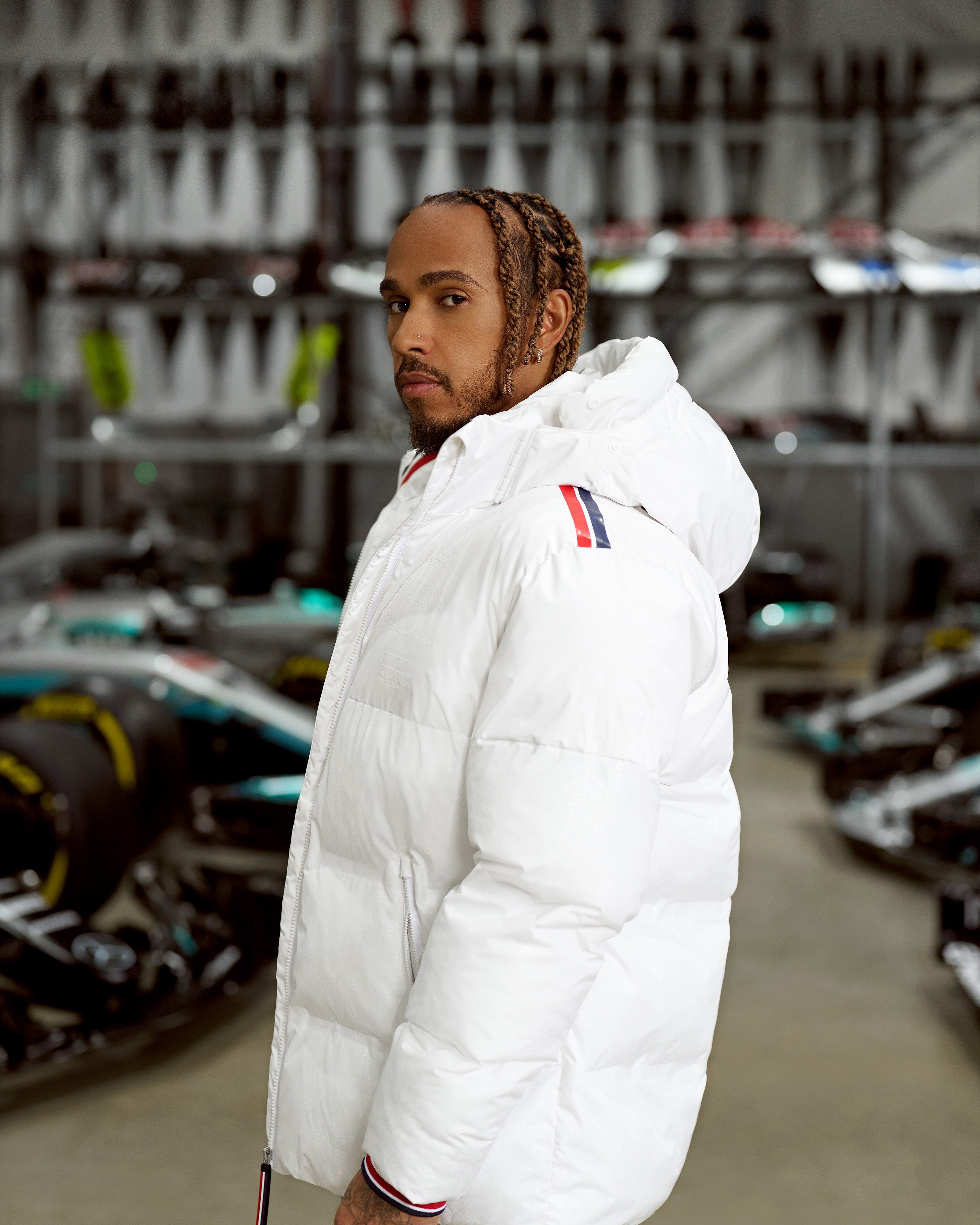 Mens 2024 Team Puffer Jacket White | Official Mercedes-AMG PETRONAS F1 ...