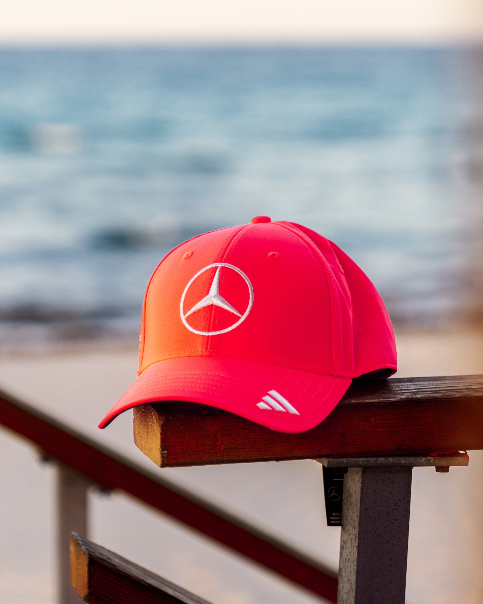 Official Mercedes-AMG PETRONAS F1 Team Store