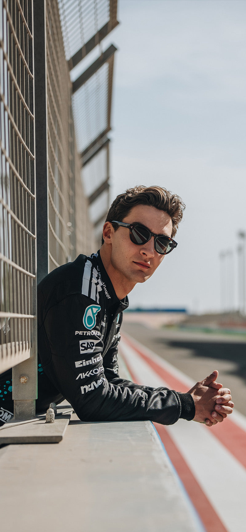 Official Mercedes-AMG PETRONAS F1 Team Store