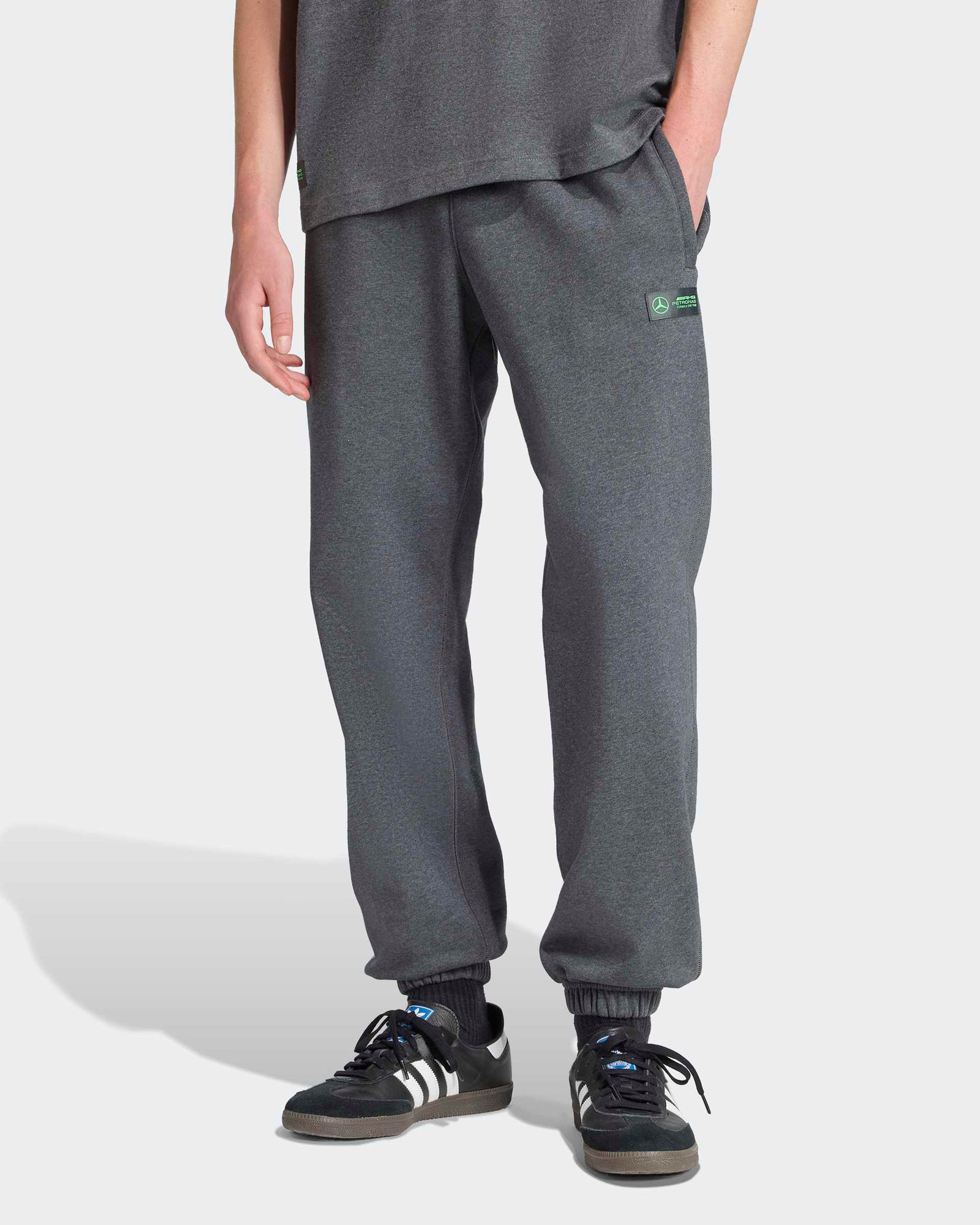 This Model is 6'1'' and wears size M