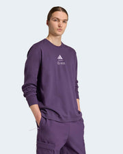 This Model is 6'1'' and wears size M