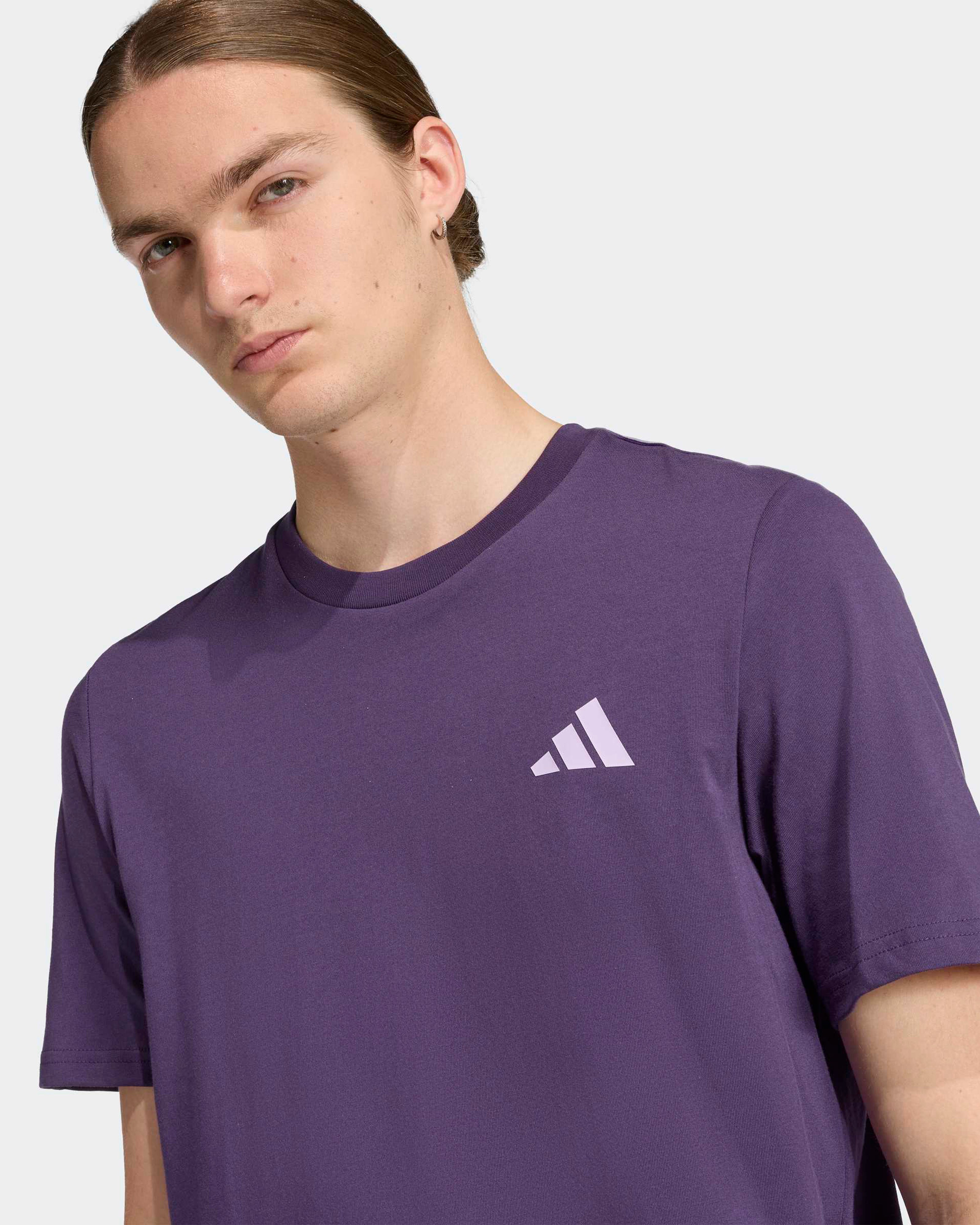 Mens Premium Woven Graphic T-shirt Dark Purple | Official Mercedes