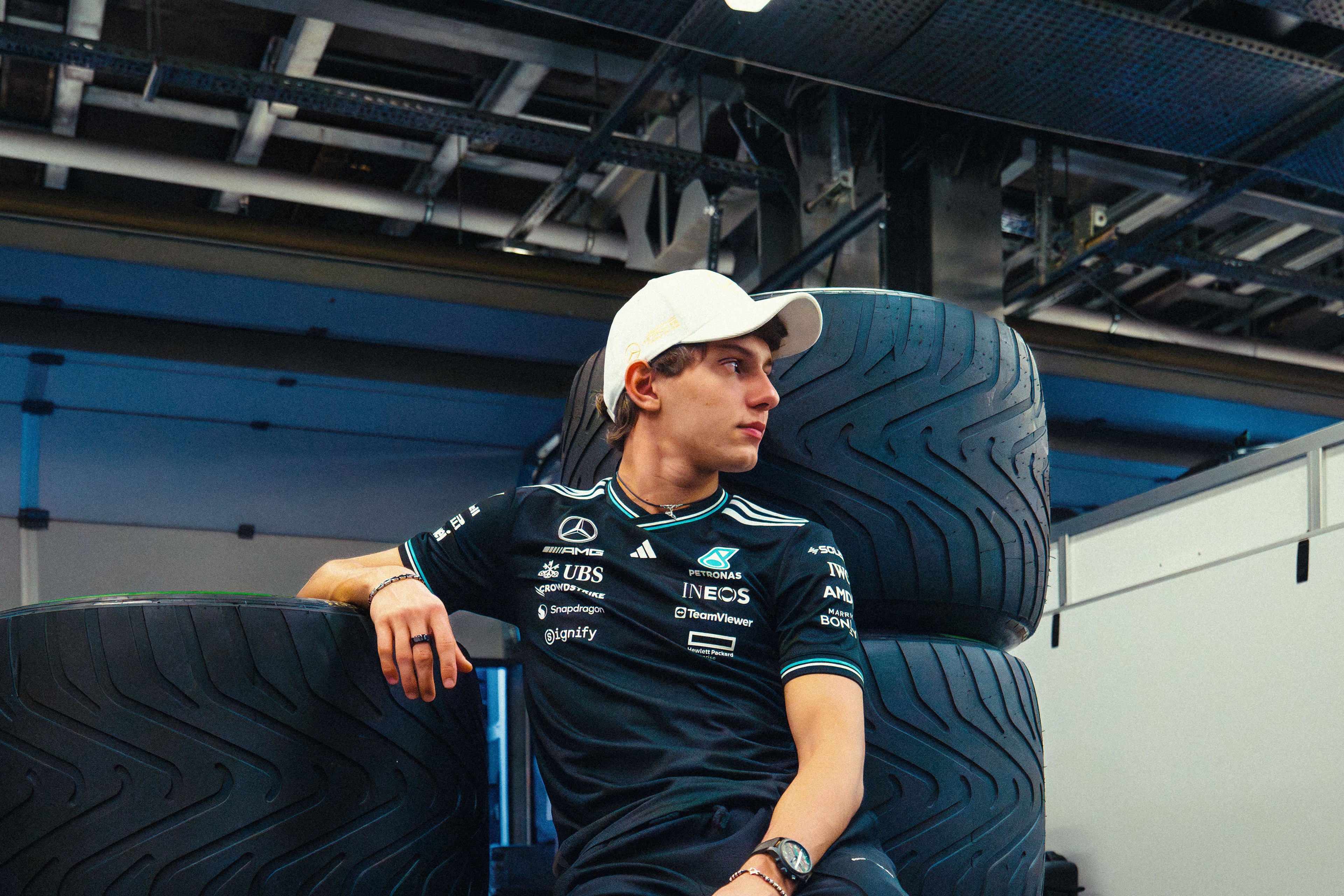Official Mercedes-AMG PETRONAS F1 Team Store