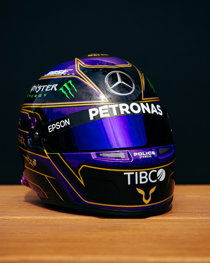 Lewis Hamilton Abu Dhabi 2020 Mini Bell Helmet Replica 1:2 | Official