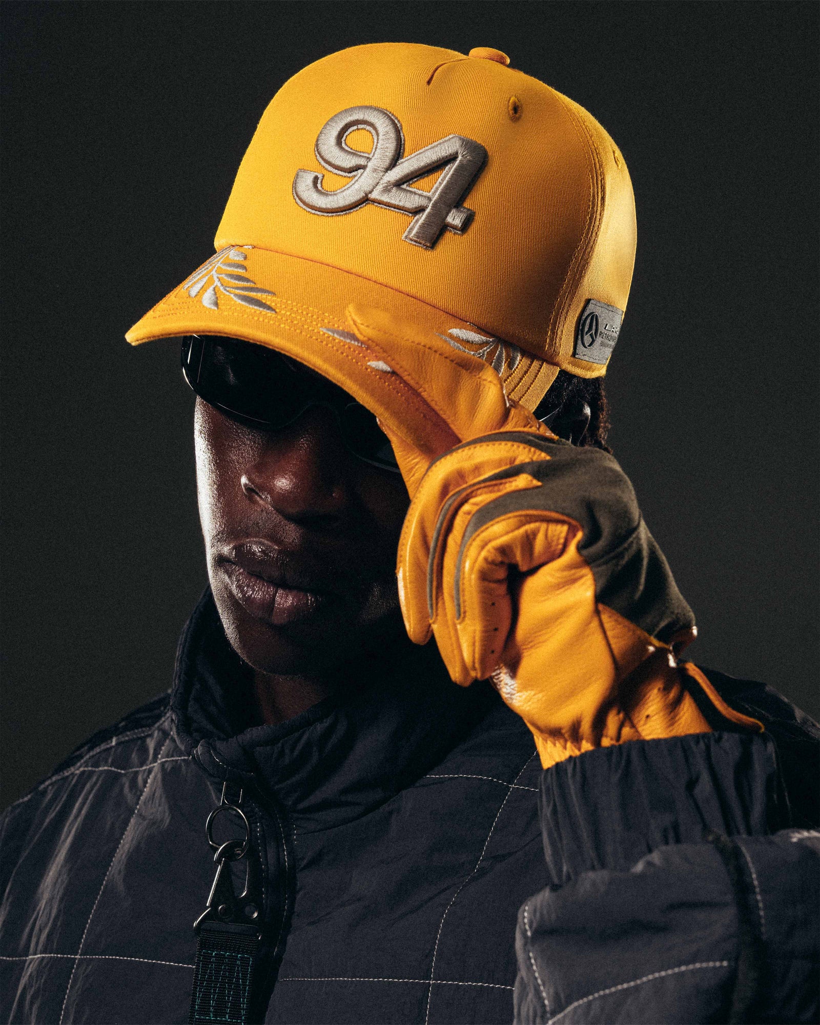 adidas para Bad Bunny x Mercedes-AMG F1 Racing Cap Gold