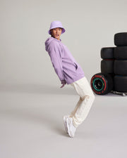 THE MODEL IS 6'1'' AND WEARS SIZE M