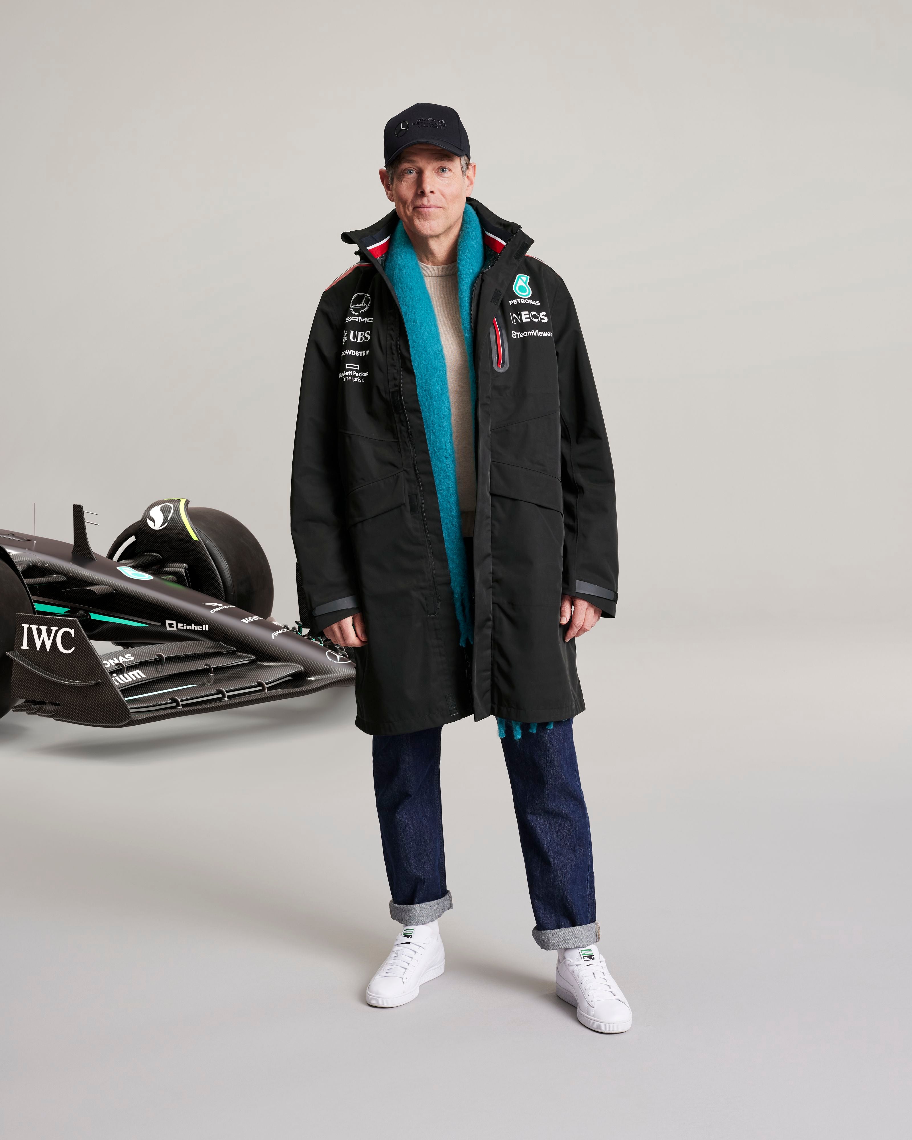 Mercedes F1 Mercedes-AMG Petronas F1 Team 2024 Team Replica